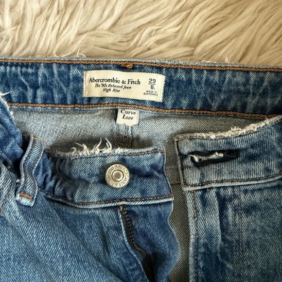 Curve Love High Rise 90s Relaxed Jean - Picture 3 of 3